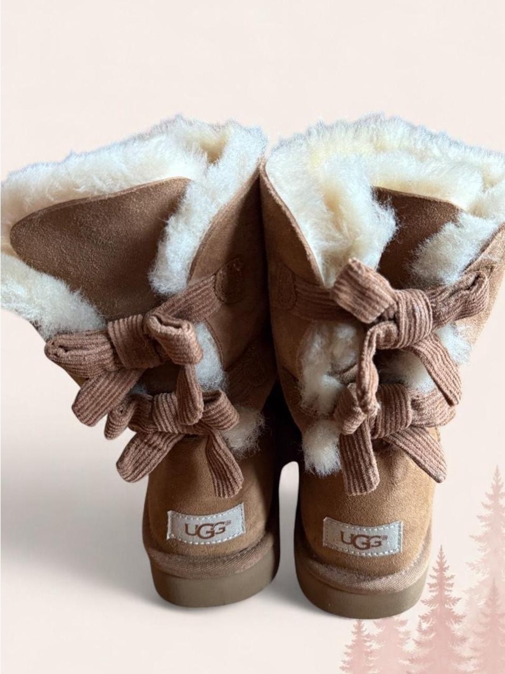 UGG Bailey Bow Chestnut Shearling Boots Women’s Size 9
